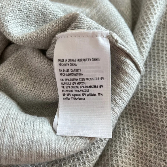 American Eagle Light Gray Waffle Knit Pullover Sweater Small Women’s - Picture 8 of 9